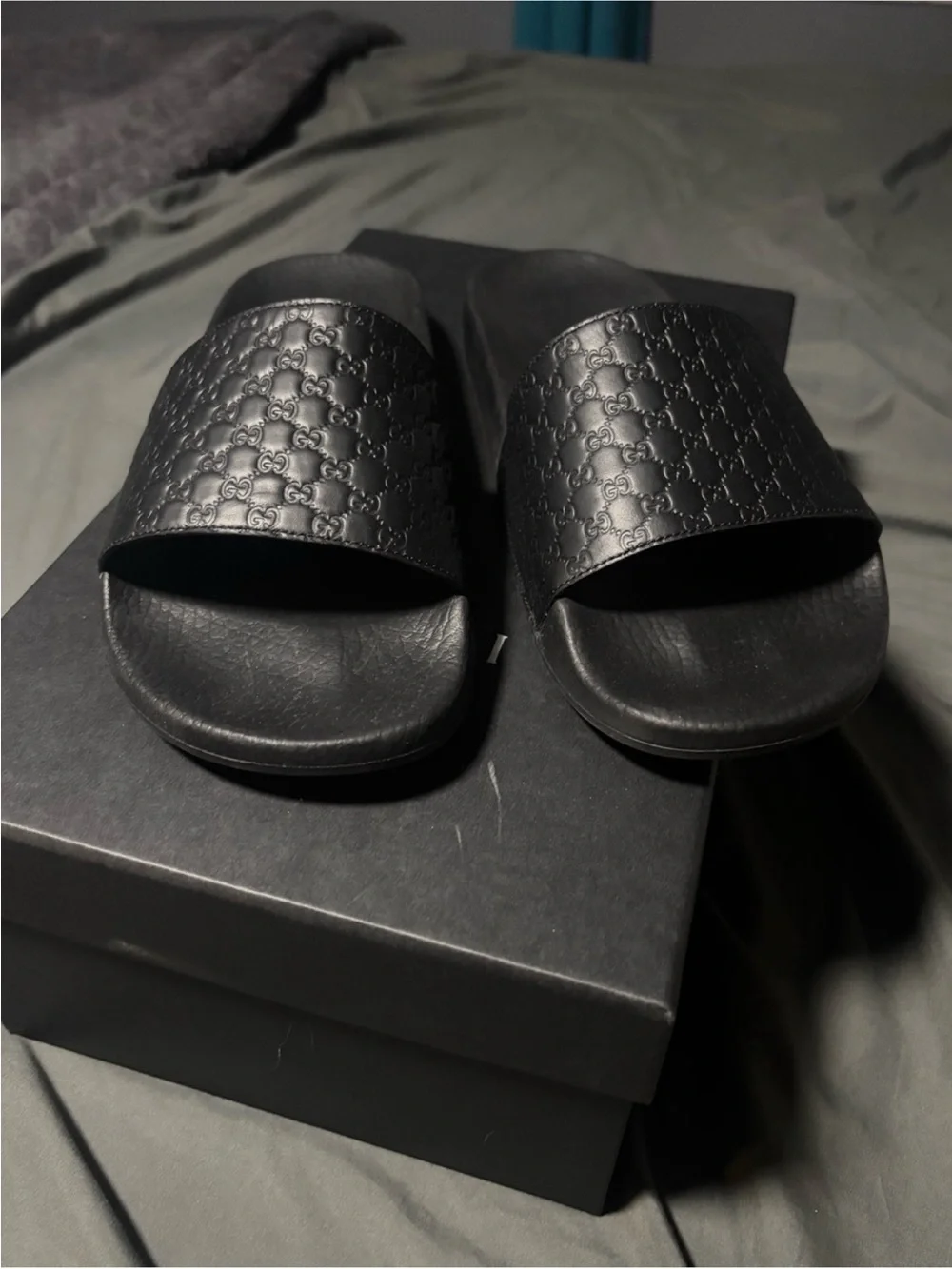 Gucci Black Embossed GG Slide Sandals - Men's US Size. 7